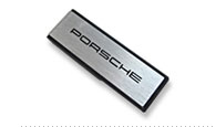 Abbildung: USB Clip Classic - Produktion: Porsche